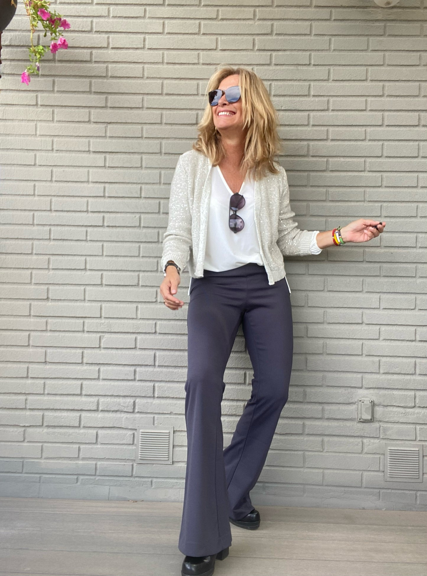PANTALÓN CAMPANA CREPE NEO OI24