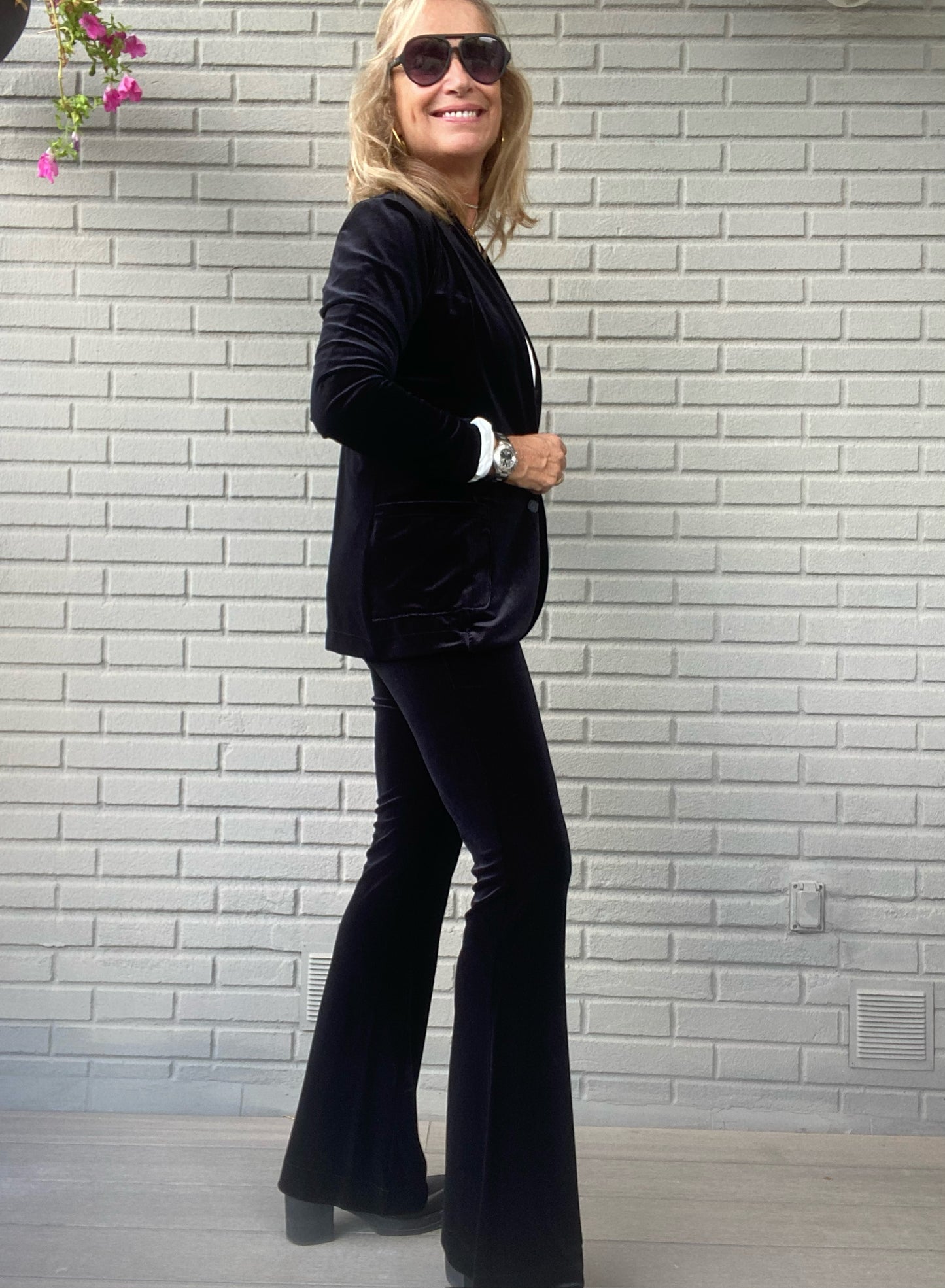 PANTALÓN TERCIOPELO CAMPANA ATEMPORAL
