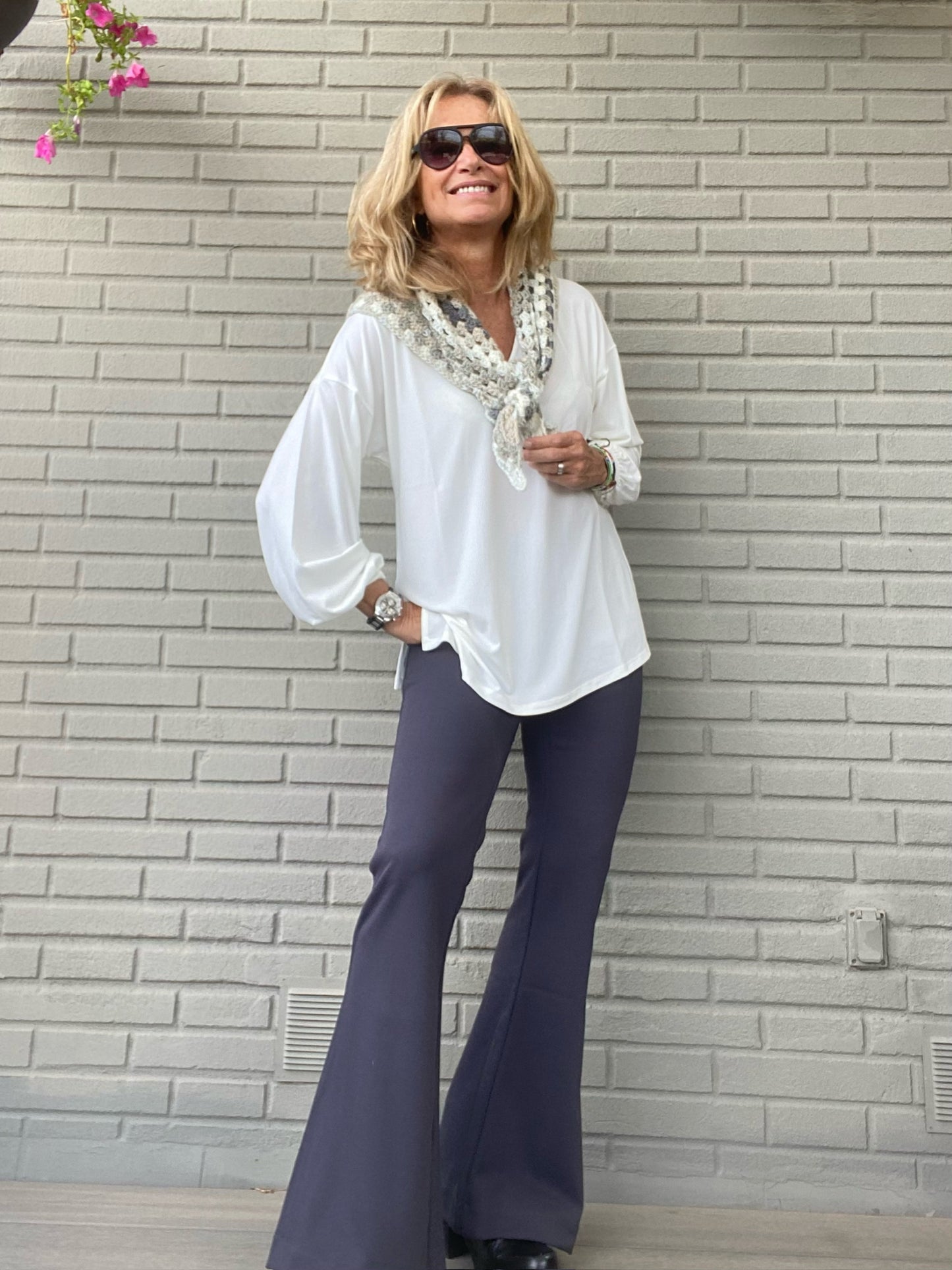 PANTALÓN CAMPANA CREPE NEO OI24