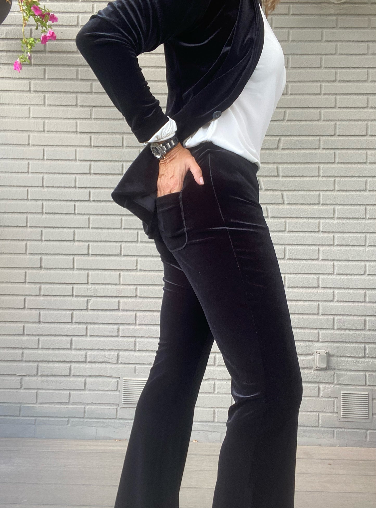 PANTALÓN TERCIOPELO CAMPANA ATEMPORAL