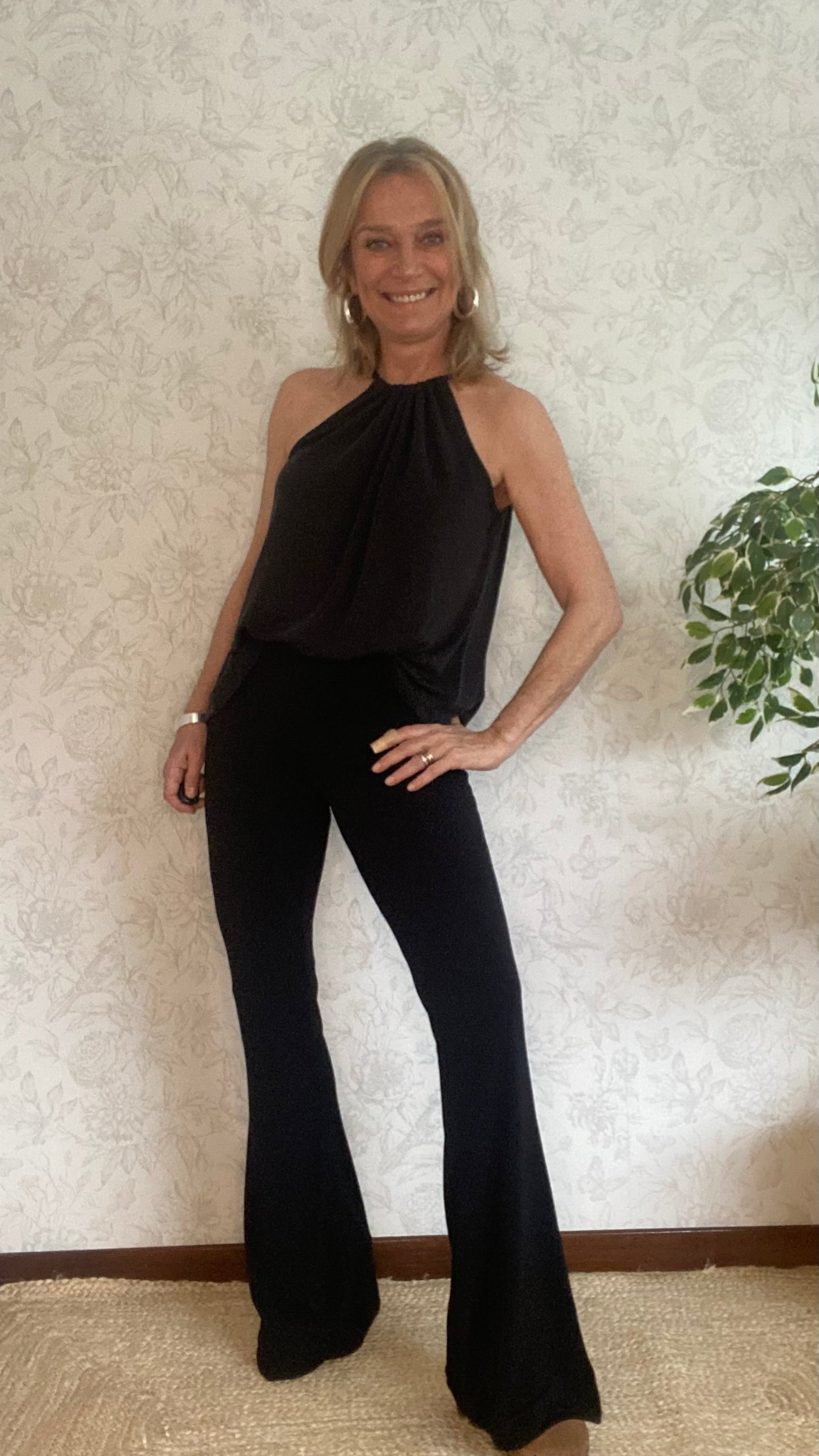 Pantalón CAMPANA CREPE negro V25