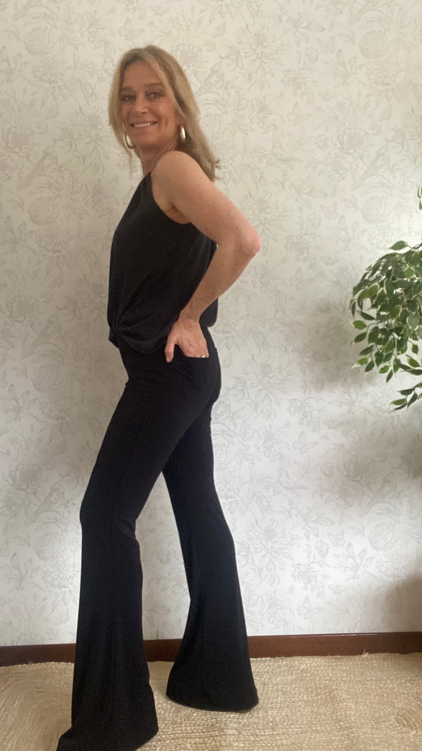 Pantalón CAMPANA CREPE negro V25