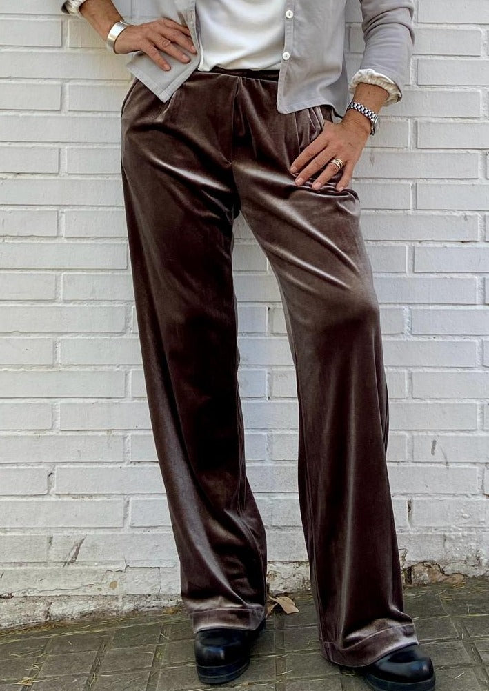 PANTALÓN PINZA VELVET OI23